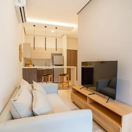Apartment Cozy With Free Beach Club Access