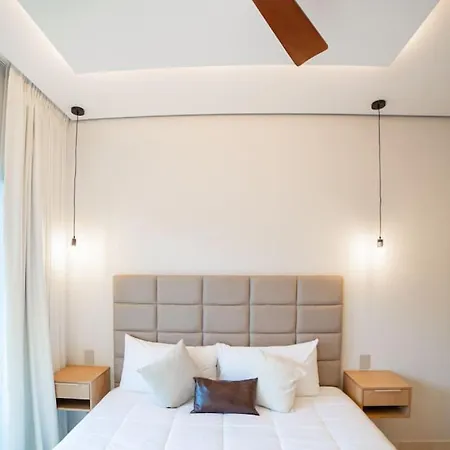 Apartment Cozy With Free Beach Club Access *