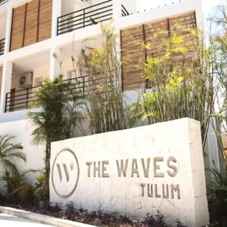 The Waves Contemporary Two-bedroom Penthouse With Private Plunge Pool Holiday home