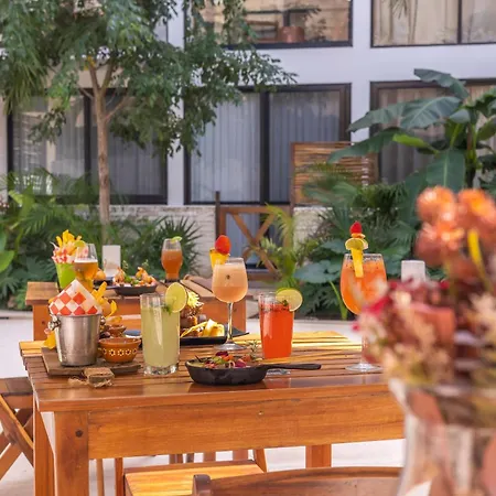 Holiday home The Waves Contemporary Two-bedroom Penthouse With Private Plunge Pool
