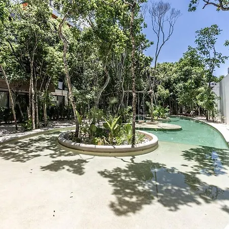 Qr - Comodo Depa Parejas En Con Alberca Tulum