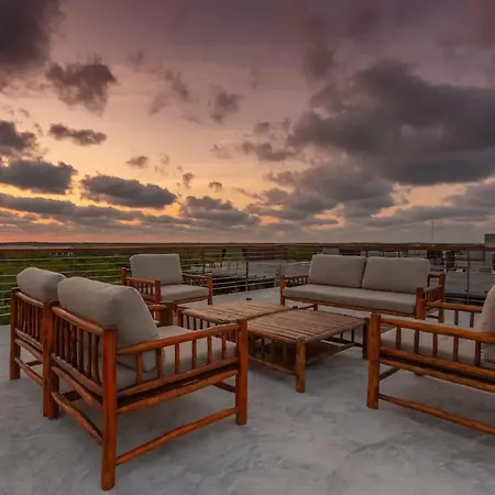 Apartahotel Modern 1br In With Exclusive Deals