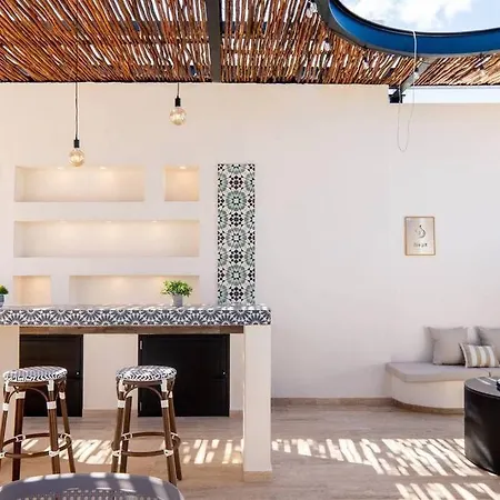 Apartamento Spacious Penthouse With Pool *