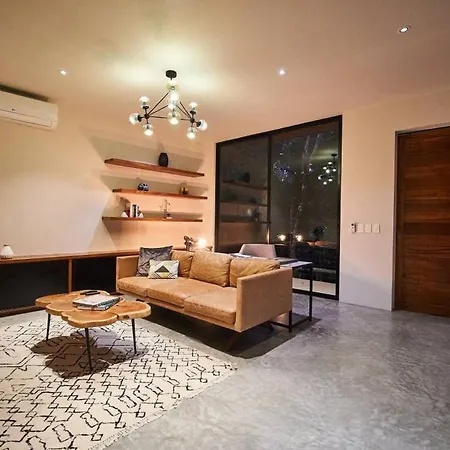 Luxury Villa, Private Pool, Rooftop Haven & Grill Villa *