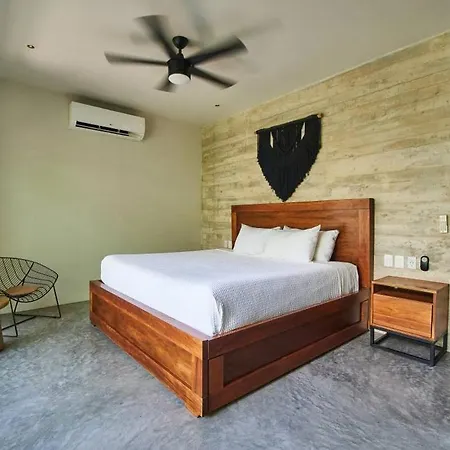 Villa Luxury Villa, Private Pool, Rooftop Haven & Grill