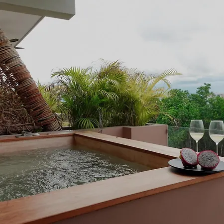 Xamira Nomad Oasis Tulum