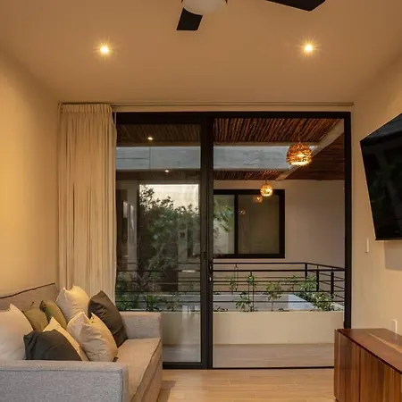 Apartamento New 2 Bed And Bath - - Views To The Jungle