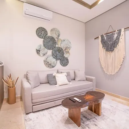 Free Beach Club- Sea View Rooftop 1br Apartment