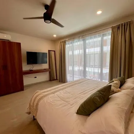 New P-2, Albercas, Balcon Privado, Roof
