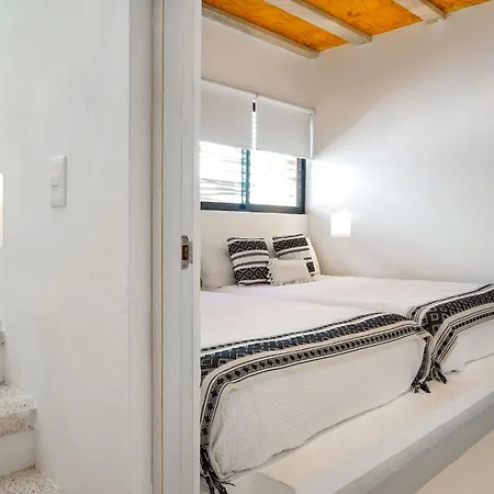 Saasil Penthouse Rooftop Pool Holiday home *