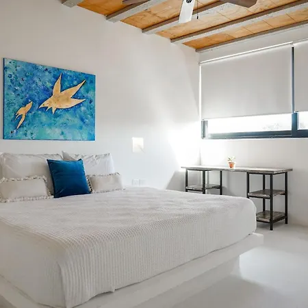 Saasil Penthouse Rooftop Pool Holiday home