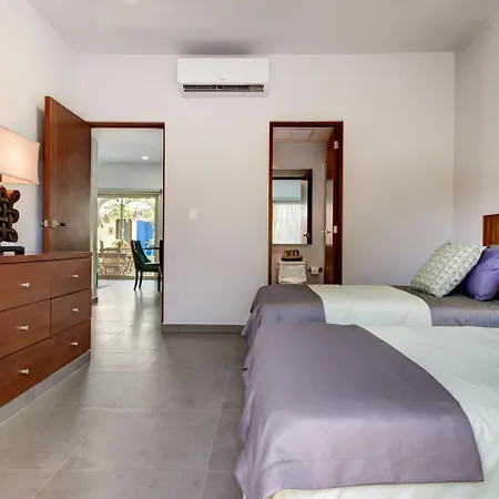 Poolside Bliss With Private Terrace And Jacuzzi Tulum