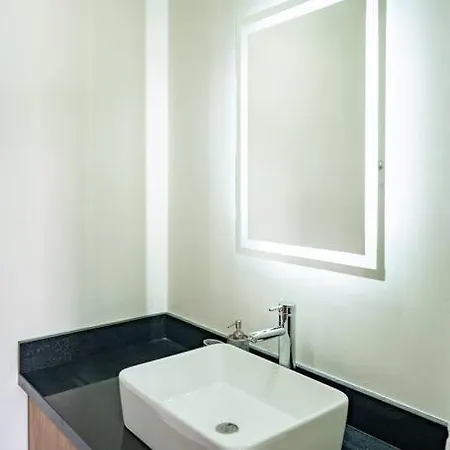 2br At Jardin Caracol
