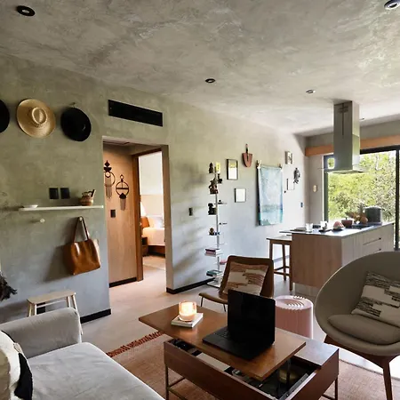 Tuk Viento 201 - Design Apt - Unbeatable Location - Pool - Gym Apartment