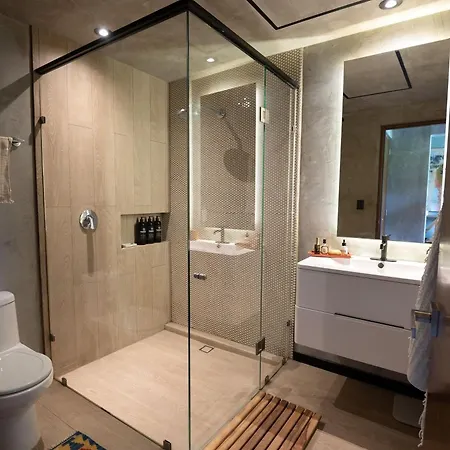 Tuk Viento 201 - Design Apt - Unbeatable Location - Pool - Gym Apartment