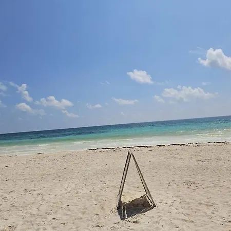 Unique Style Elegance, Fast Wifi Beach Access