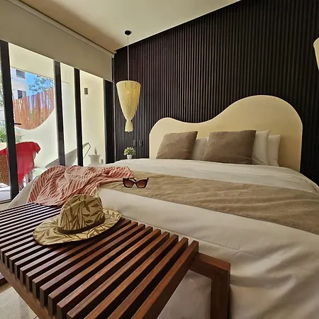 Loch By Bunik Apartahotel 3*