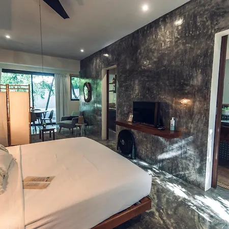 Nomad Humans Coliving Apartment Tulum