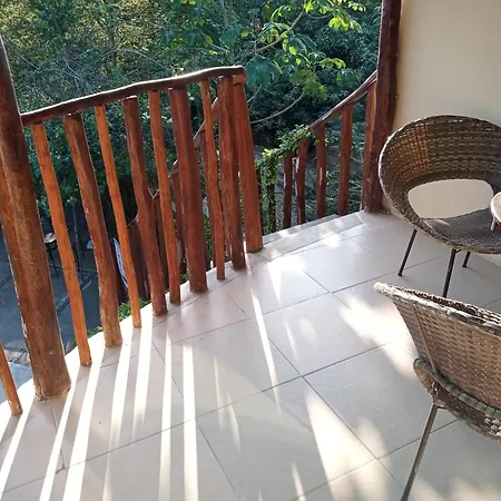 Akalan Apartahotel 4*