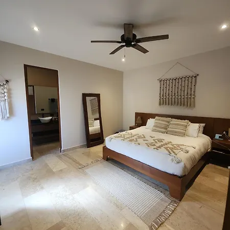 Sky - 2 Bdr - Roof & Pool - La Veleta Apartment