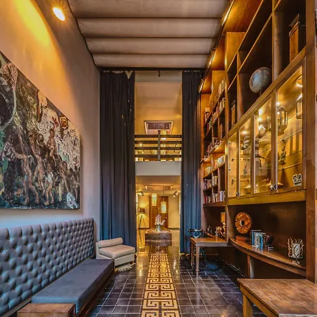 Art Design Loft With Pool, Big Gym, Spa, Hot Tub Apartment *