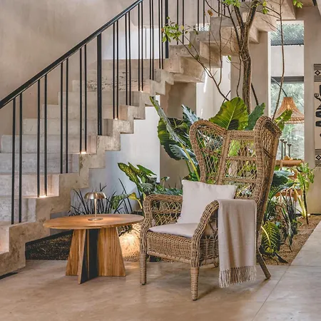 Charlotte * Tulum