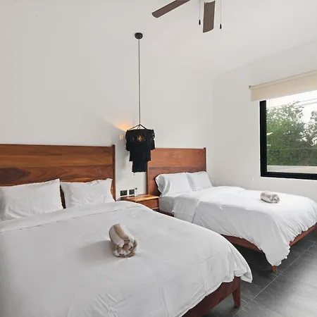 Holiday home La Veleta Getaway At Asana Leaf House Sleeps 12