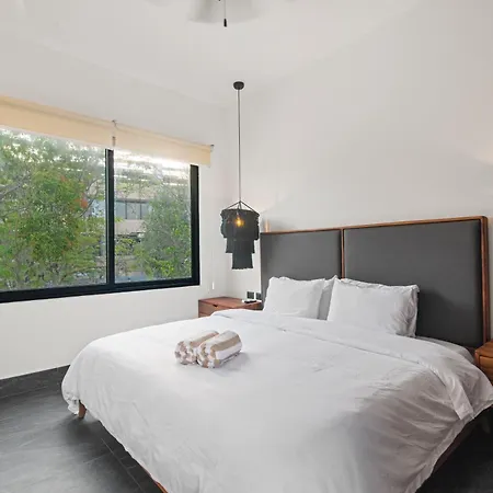 La Veleta Getaway At Asana Leaf House Sleeps 12 Tulum