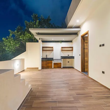La Veleta Getaway At Asana Leaf House Sleeps 12