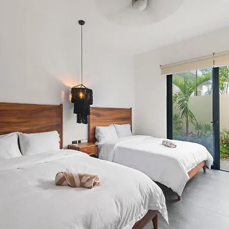 Holiday home La Veleta Getaway At Asana Leaf House Sleeps 12 *
