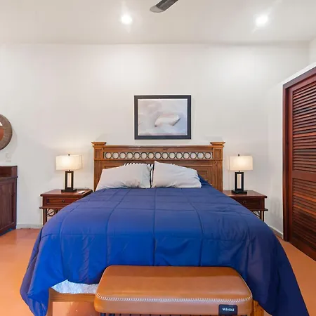 Centro - Steps To Downtown Hot Spots Holiday home *