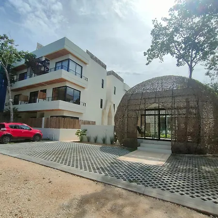 Joli Studio Apartment *