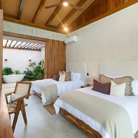 Casa Tropical 4br Pool And Enchanting Cenote *