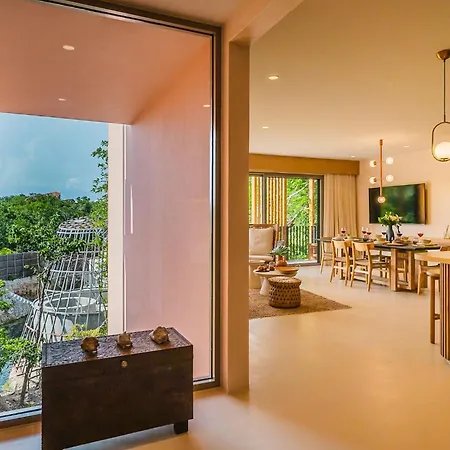 Divine 2br W Pool Gym Yoga Classes Restaurant Tulum