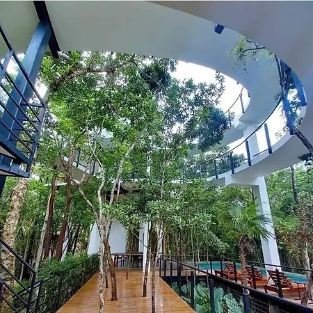 4 Story Villa, Private Pool & Jungle Rooftop Holiday home Tulum