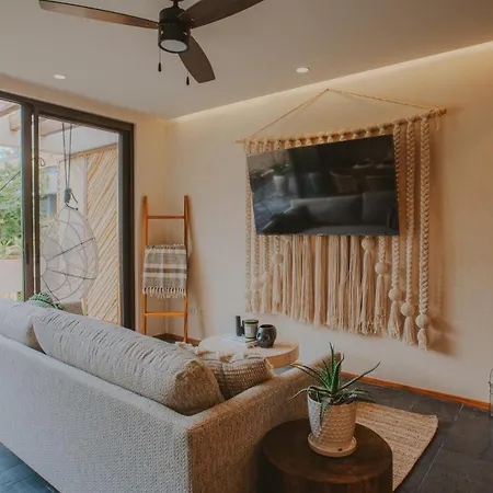 Divine 3br Ph Private Jacuzzi, Pools, Spa, Yoga Apartment Tulum