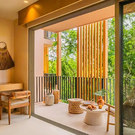 Divine 2br W Pool Gym Yoga Classes Restaurant Apartamento Tulum