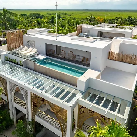 Sana Beachfront Boutique Hotel 5*