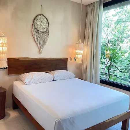 Hotel Ph8 Lux Eden In