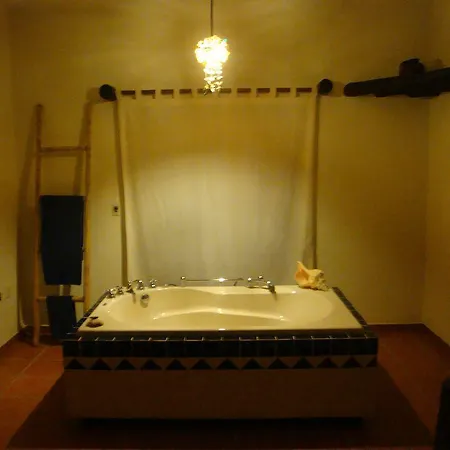 Hotel Lo Nuestro Petit