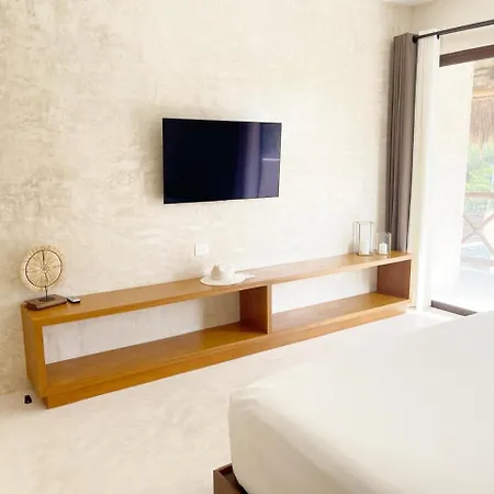Luxury House Tomanoa - 10pers - 4rooms - Pool - Hotjacuzzi - Speed Wifi -waterfall Villa *