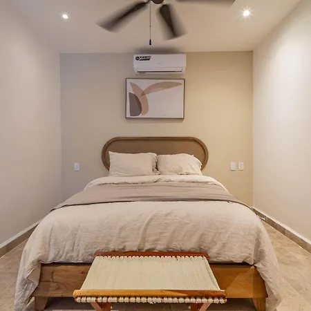 Bright 1 Bd With Balcony *