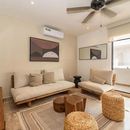 Bright 1 Bd With Balcony *