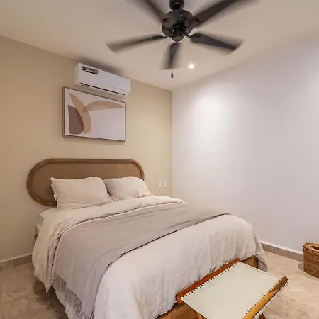 Bright 1 Bd With Balcony Holiday home *