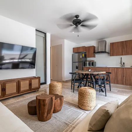 1 Bd With Balcony Gym Pool View Tulum