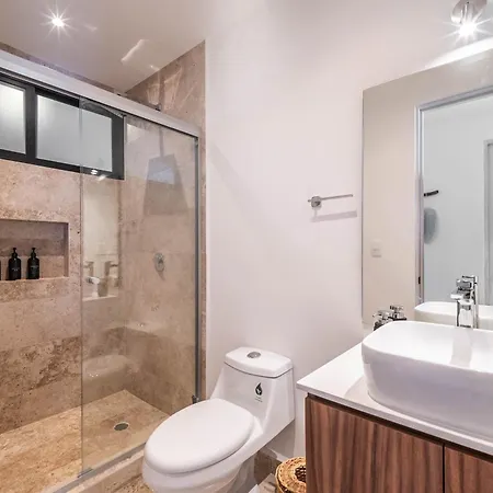 1 Bd With Balcony Gym Pool View Holiday home Tulum