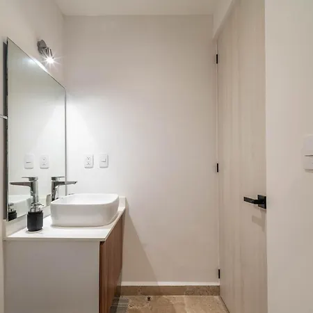 1 Bd With Balcony Gym Pool View Tulum