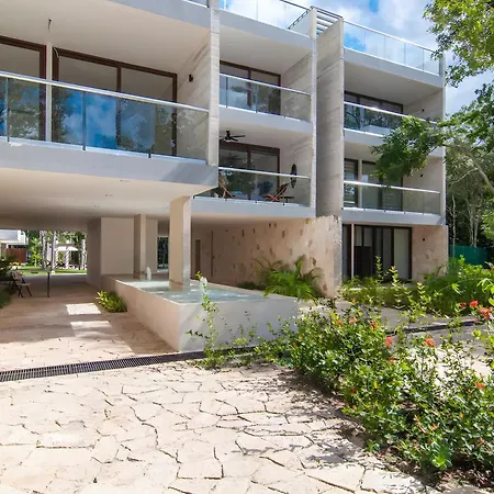 Luxury Penthouse W-jacuzzi In The Heart Of Tulum