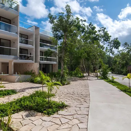 Luxury Penthouse W-jacuzzi In The Heart Of * Tulum