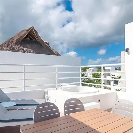 Luxury Penthouse W-jacuzzi In The Heart Of *